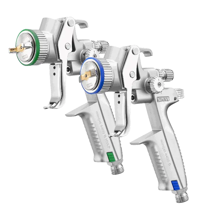 Deux pistolets de précision SATAminijet 4400 B HVLP et RP -  très maniables car petits et légers 